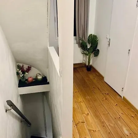 Holiday home Maison 3 - 600m Metro Marbrerie - Lille *