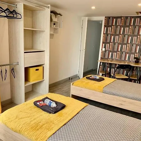 Holiday home Maison 3 - 600m Metro Marbrerie - Lille *